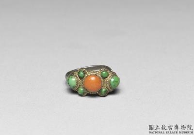 图片[2]-Silver ring with inlay of coral and turquoise, Qing dynasty, 18th c., Tibetan work-China Archive